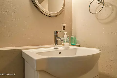 3006 E Ave E, Bismarck, ND 58501 photo 33