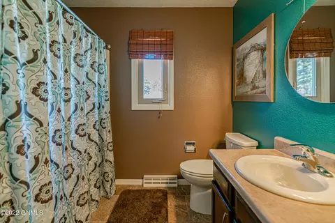 3006 E Ave E, Bismarck, ND 58501 photo 19