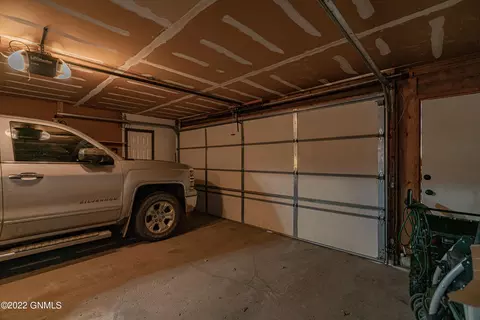 3006 E Ave E, Bismarck, ND 58501 photo 40