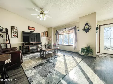 6206 Comet Ln, Bismarck, ND 58503 photo 13