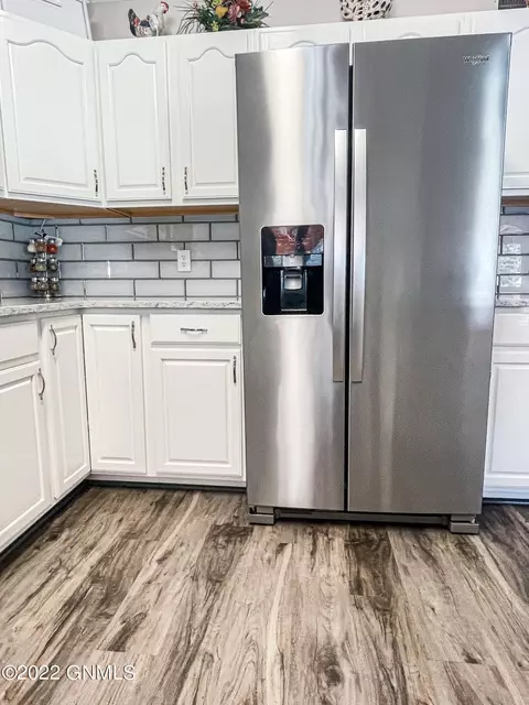 6206 Comet Ln, Bismarck, ND 58503 photo 9