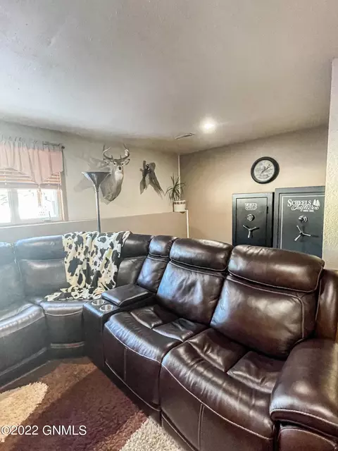 6206 Comet Ln, Bismarck, ND 58503 photo 33