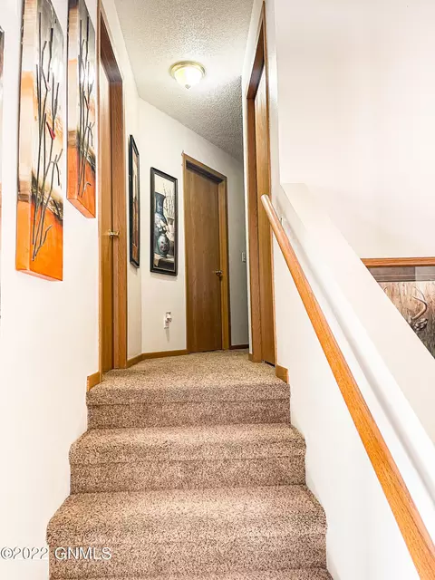 6206 Comet Ln, Bismarck, ND 58503 photo 18