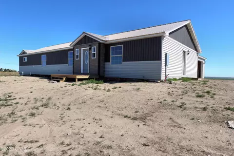 14725 Baxter St, Williston, ND 58801 photo 1