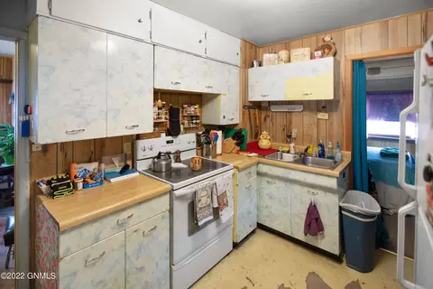 429 6th Ave W, Williston, ND 58801 photo 10