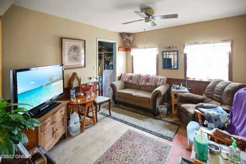 429 6th Ave W, Williston, ND 58801 photo 6