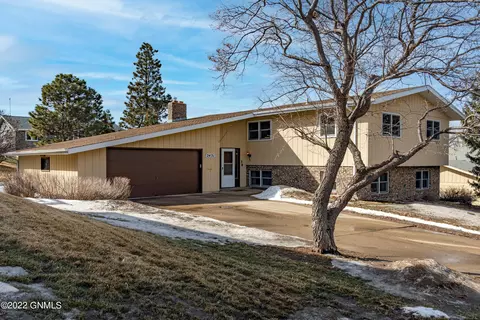 2431 Boulevard Ave, Bismarck, ND 58501 photo 49