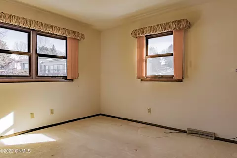 2431 Boulevard Ave, Bismarck, ND 58501 photo 24