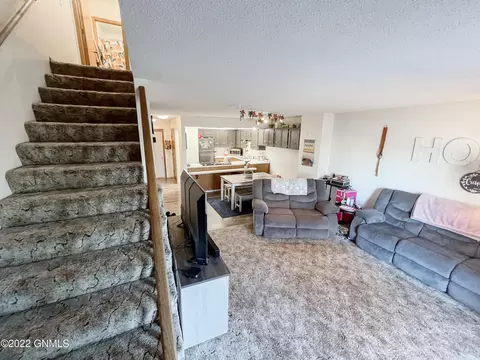 2405 N Main Ct, Williston, ND 58801 photo 19