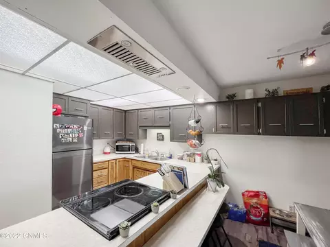 2405 N Main Ct, Williston, ND 58801 photo 10