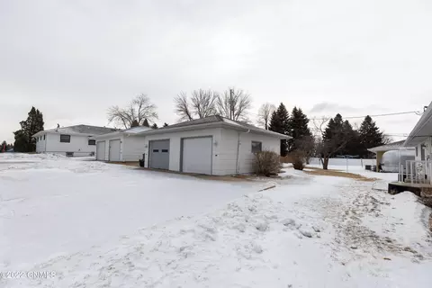 2121 Catherine Dr, Bismarck, ND 58501 photo 26