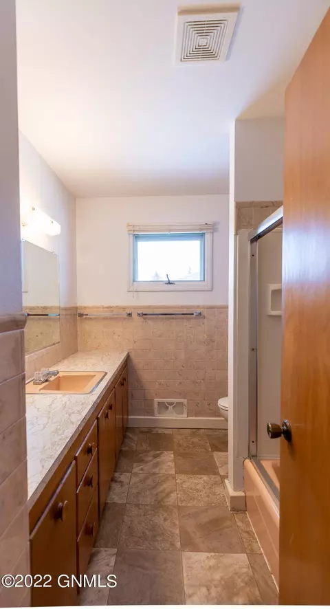2121 Catherine Dr, Bismarck, ND 58501 photo 20