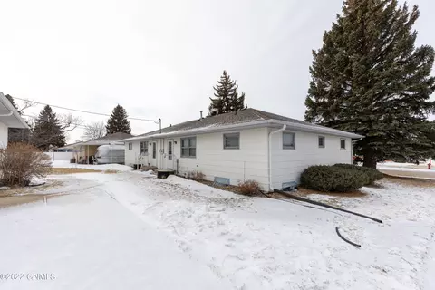 2121 Catherine Dr, Bismarck, ND 58501 photo 27