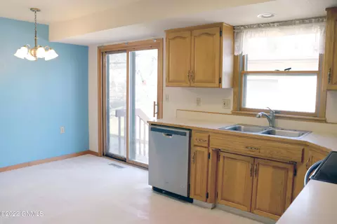 342 Central Ave, Bismarck, ND 58501 photo 6