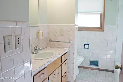 342 Central Ave, Bismarck, ND 58501 photo 16