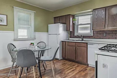 403 7th Ave SW, Mandan, ND 58554 photo 11