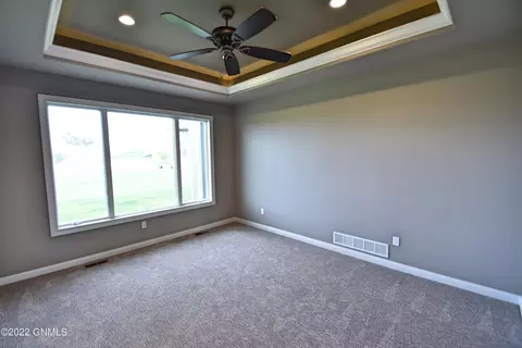 1107 Community Loop, Bismarck, ND 58503 photo 14