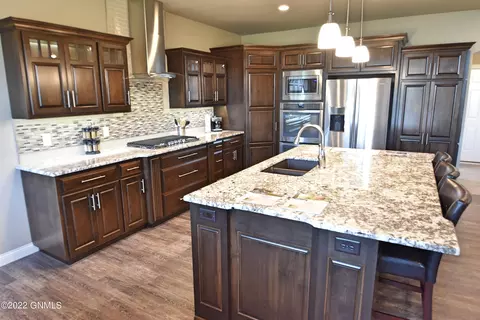 1107 Community Loop, Bismarck, ND 58503 photo 10