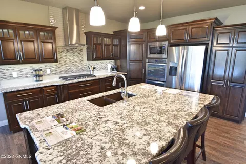 1107 Community Loop, Bismarck, ND 58503 photo 8