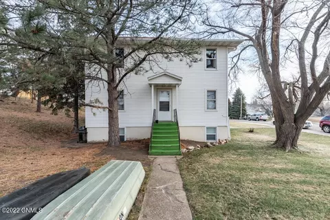 610 9th St NW, Mandan, ND 58554 photo 19