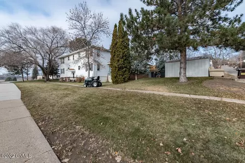 610 9th St NW, Mandan, ND 58554 photo 18