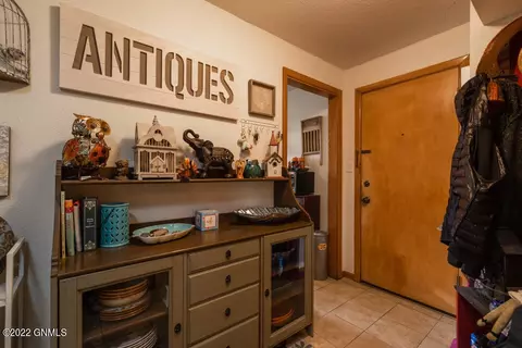 610 9th St NW, Mandan, ND 58554 photo 9