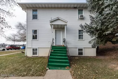 610 9th St NW, Mandan, ND 58554 photo 20