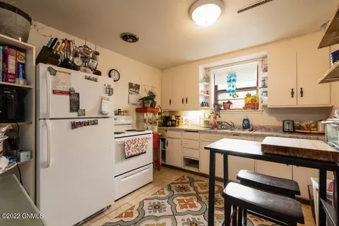 610 9th St NW, Mandan, ND 58554 photo 10