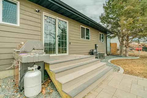 91 Custer Dr, Lincoln, ND 58504 photo 54