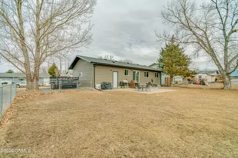 91 Custer Dr, Lincoln, ND 58504 photo 57