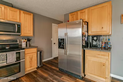 91 Custer Dr, Lincoln, ND 58504 photo 8
