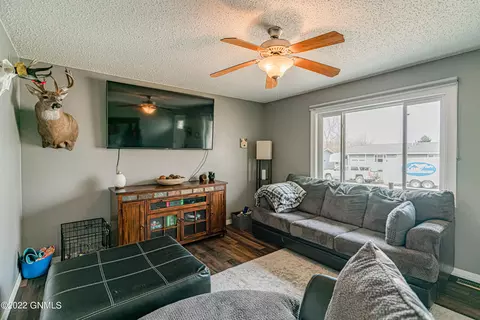 91 Custer Dr, Lincoln, ND 58504 photo 15