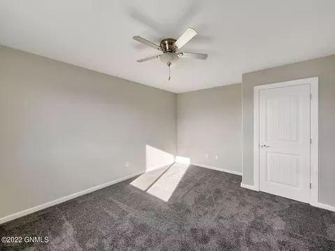 610 39th St E, Williston, ND 58801 photo 28
