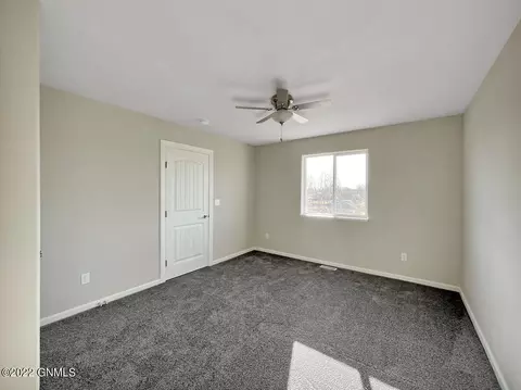610 39th St E, Williston, ND 58801 photo 27