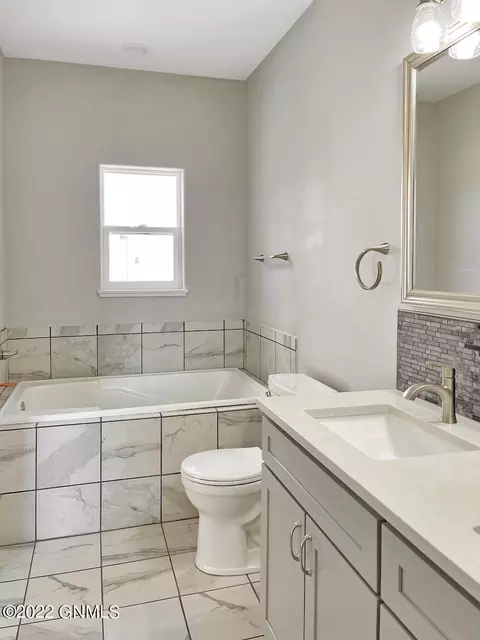 610 39th St E, Williston, ND 58801 photo 24