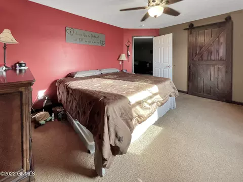 5715 Freedom Ln, Williston, ND 58801 photo 16