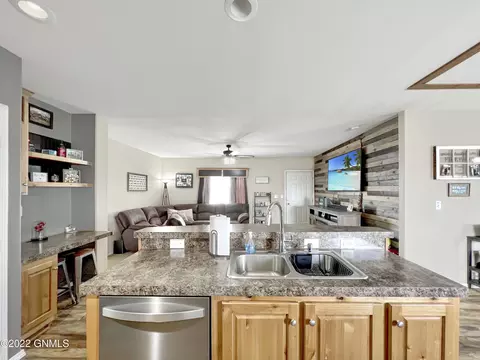 12380 E Fork St, Epping, ND 58843 photo 20