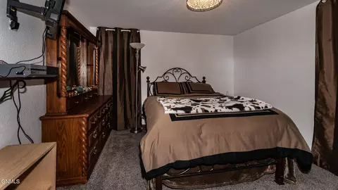 478 Gress St, Dickinson, ND 58601 photo 24