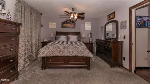 478 Gress St, Dickinson, ND 58601 photo 15