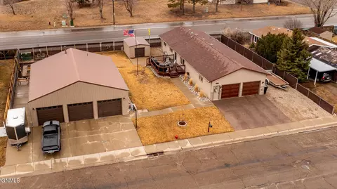 478 Gress St, Dickinson, ND 58601 photo 40