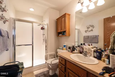9030 Plainview Dr, Bismarck, ND 58503 photo 18