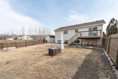 9030 Plainview Dr, Bismarck, ND 58503 photo 33
