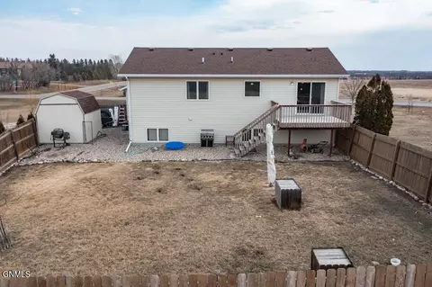 9030 Plainview Dr, Bismarck, ND 58503 photo 39