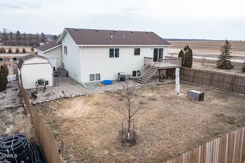 9030 Plainview Dr, Bismarck, ND 58503 photo 37