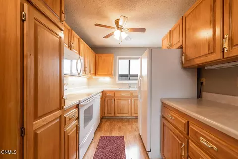 342 Willow Ln, Bismarck, ND 58504 photo 7