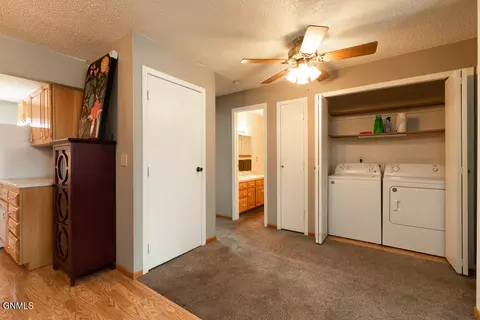 342 Willow Ln, Bismarck, ND 58504 photo 9