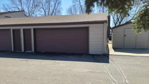 342 Willow Ln, Bismarck, ND 58504 photo 22