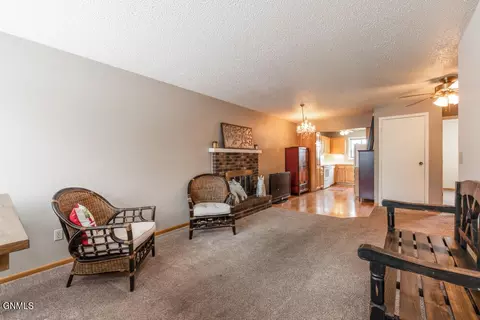 342 Willow Ln, Bismarck, ND 58504 photo 5
