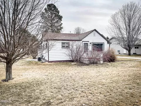 405 4th Ave SW, Steele, ND 58482 photo 8