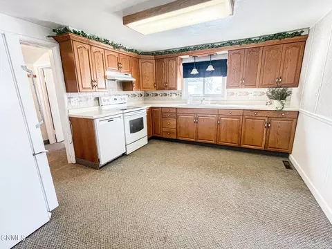 405 4th Ave SW, Steele, ND 58482 photo 9